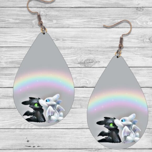 How to Train Your Dragon Earrings - Picture 1 of 1